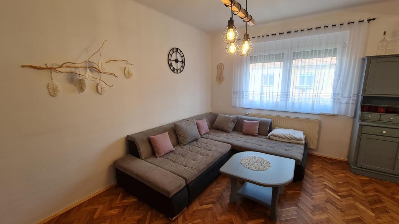Ri-Jo Apartman Mohács Zewnętrze zdjęcie